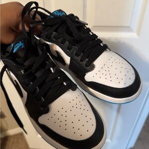 Nike Big Kids Black and White Sneakers